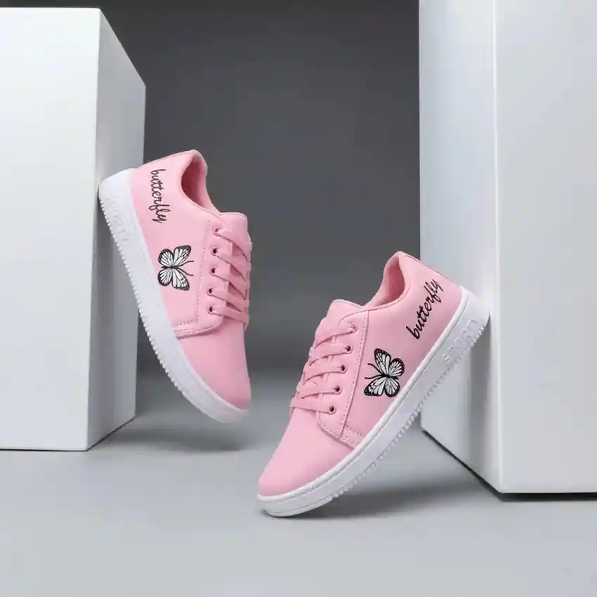 Cooperwings Women's Sneakers